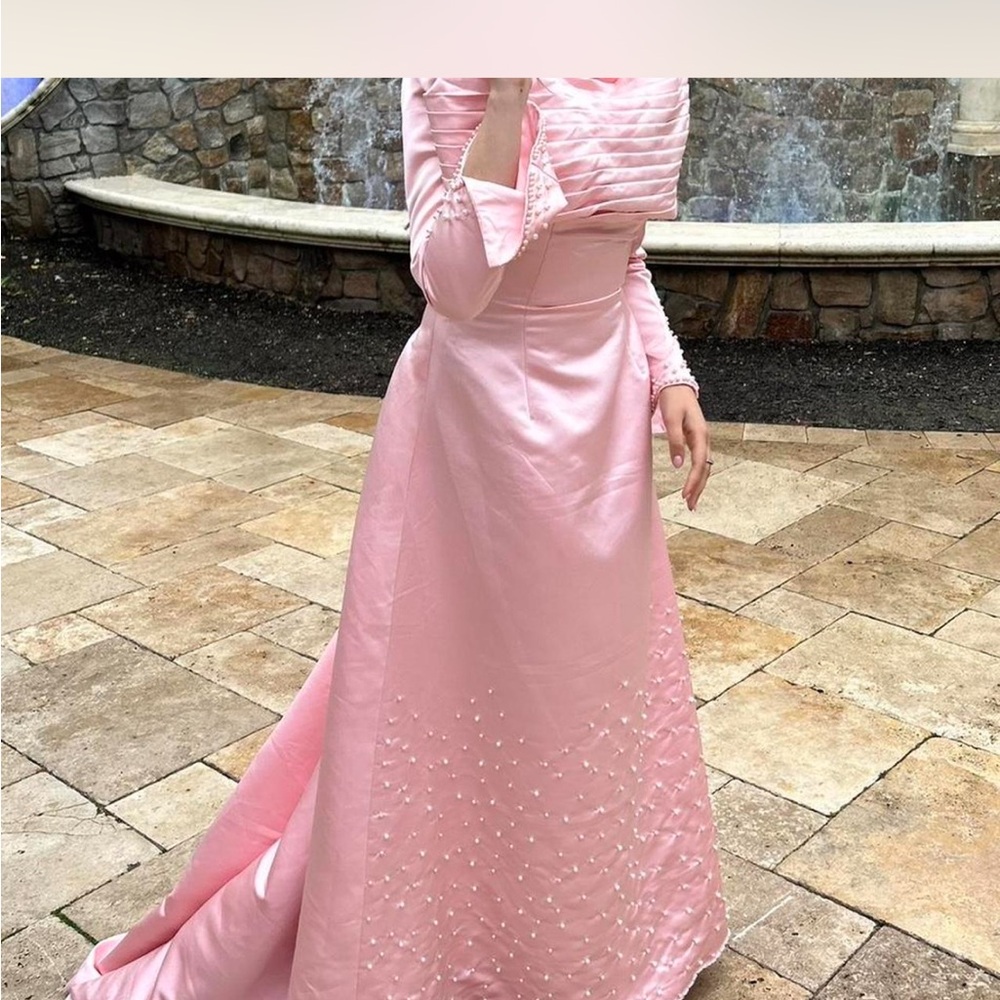 Elegant Pink Evening Gown